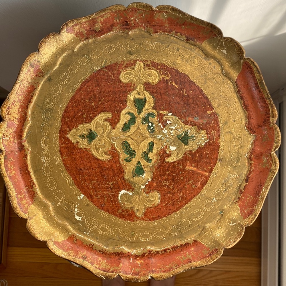 Vintage Italian circular tray with flourishes Venetian or Florentine gold mauve